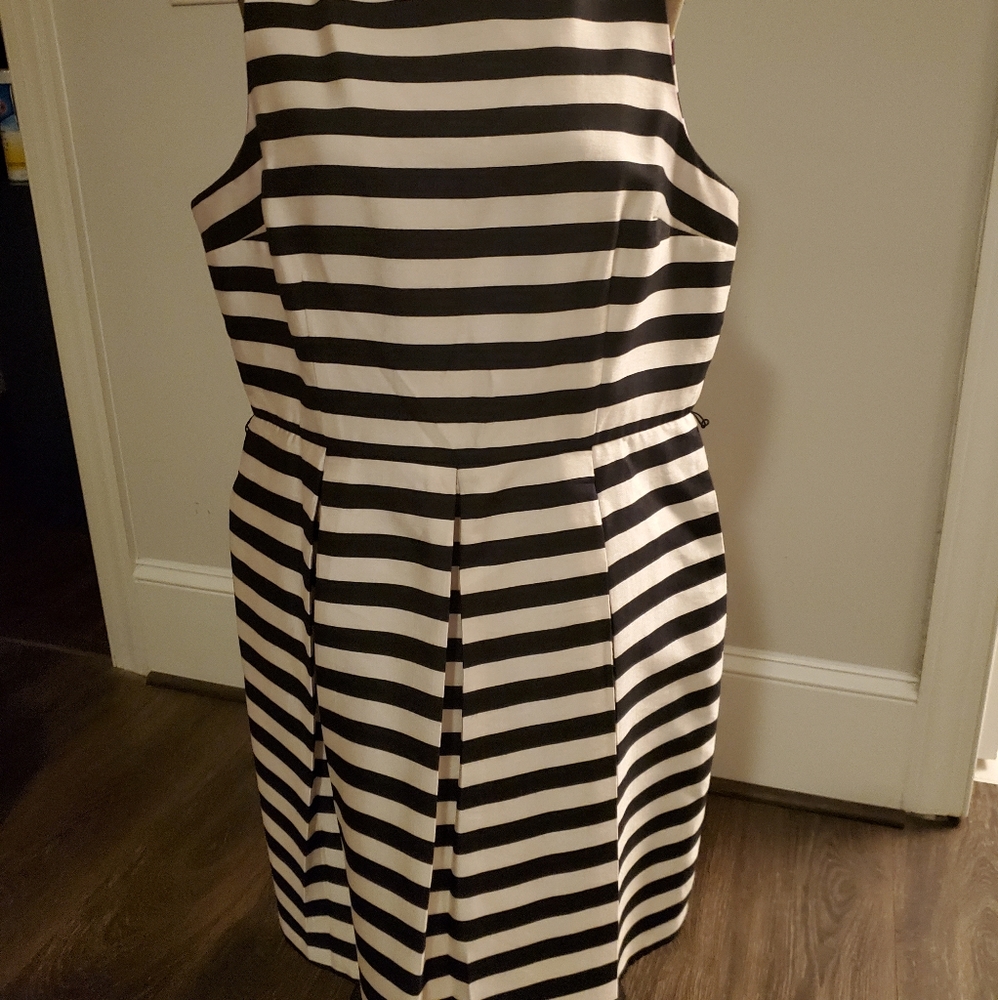 BEAUTIFUL Black and cream striped dress